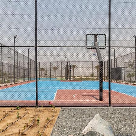 Frank Porter - The Pulse Residences Dubai Esterno foto