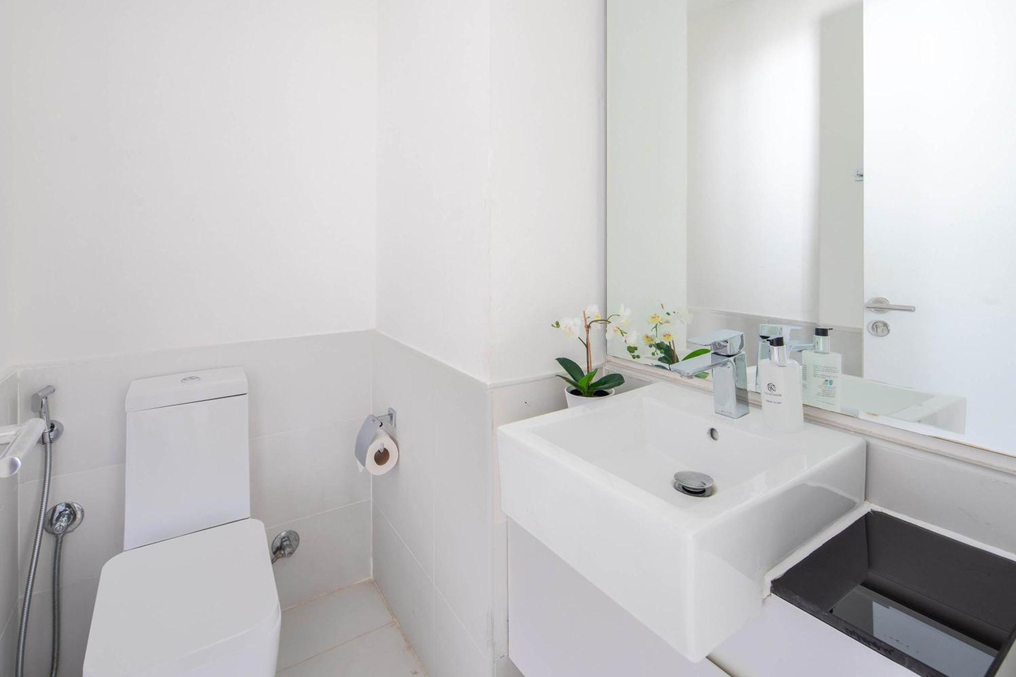 Frank Porter - The Pulse Residences Dubai Esterno foto